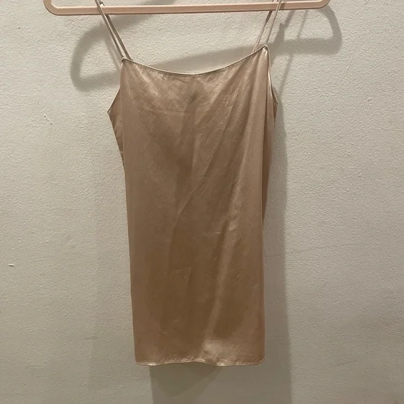 NWOT:🥂 Aritzia Babaton Encore Satin Slip Dress Mini Cowl Back Denude Ivory XXS - Picture 8 of 10